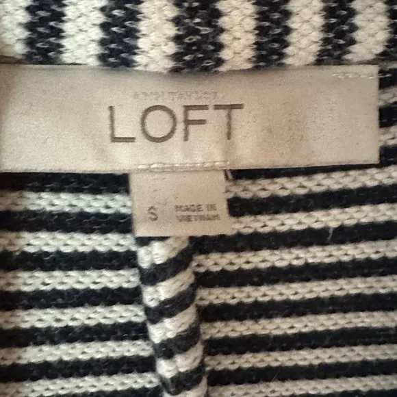 Loft sweater with belt - Picture 2 of 3